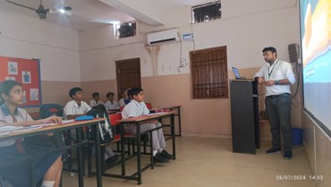 "Smart Learning at GPS Patna: Exploring Pinhole Cameras with Innovation"